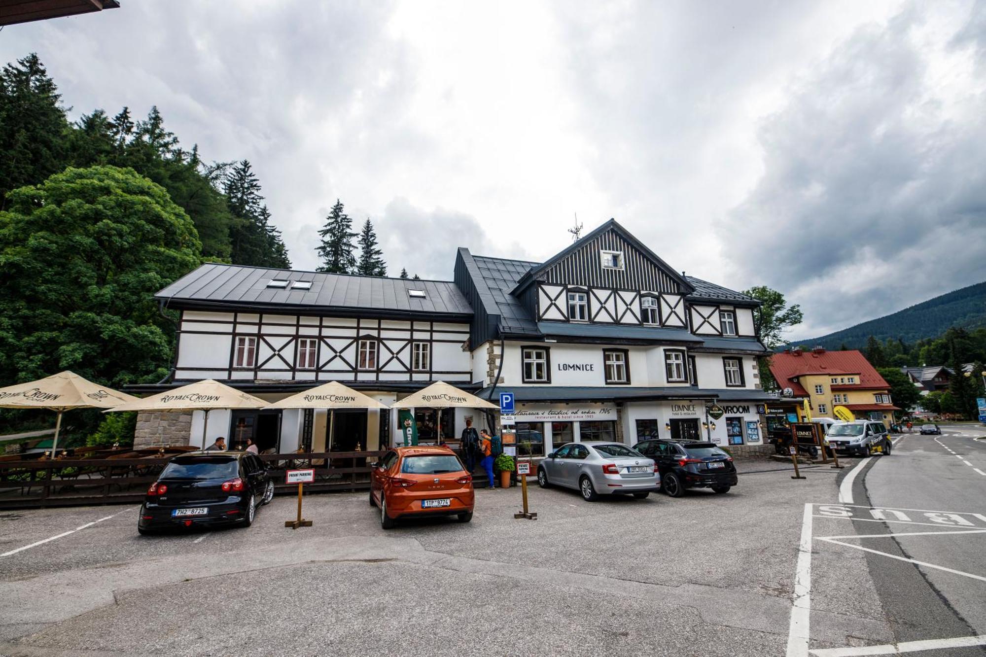 Hotel Lomnice Шпиндлерув-Млин Экстерьер фото