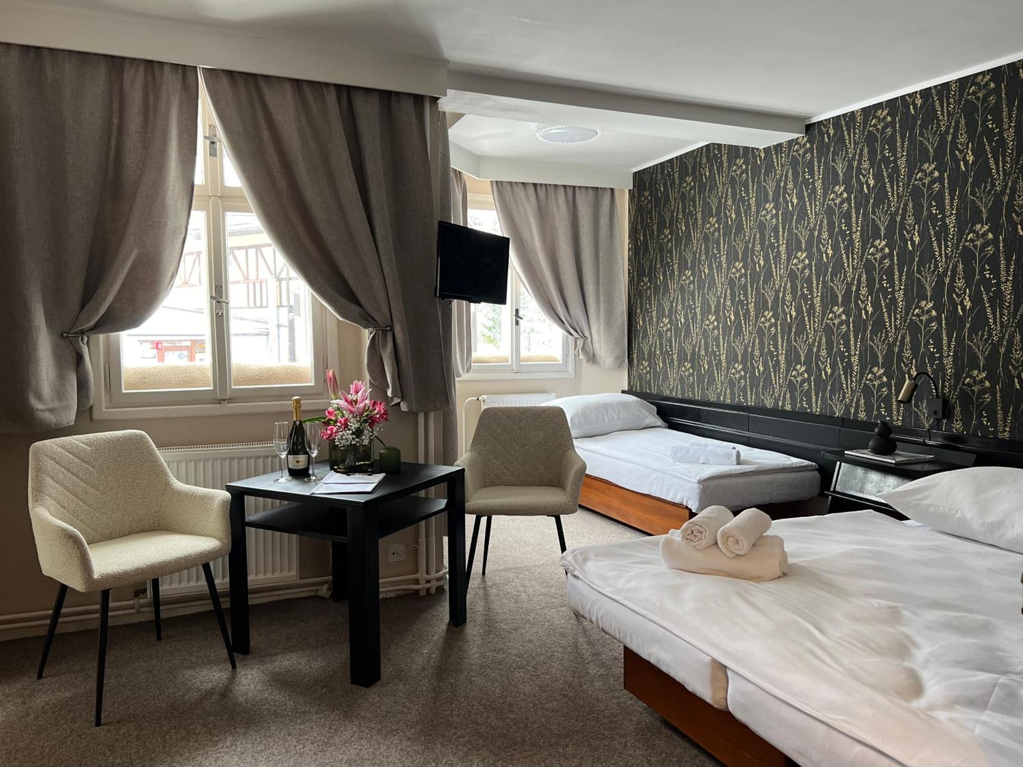 Hotel Lomnice Шпиндлерув-Млин Экстерьер фото