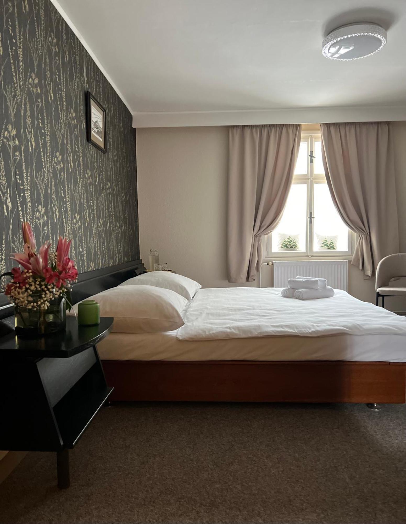 Hotel Lomnice Шпиндлерув-Млин Экстерьер фото