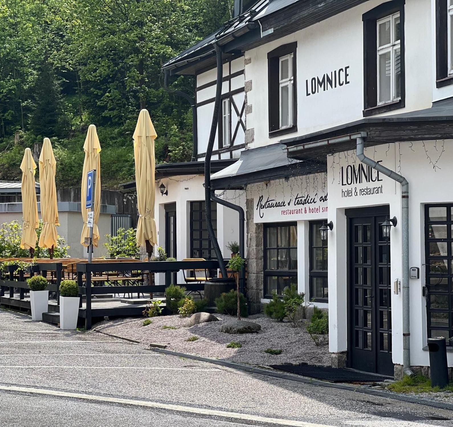 Hotel Lomnice Шпиндлерув-Млин Экстерьер фото
